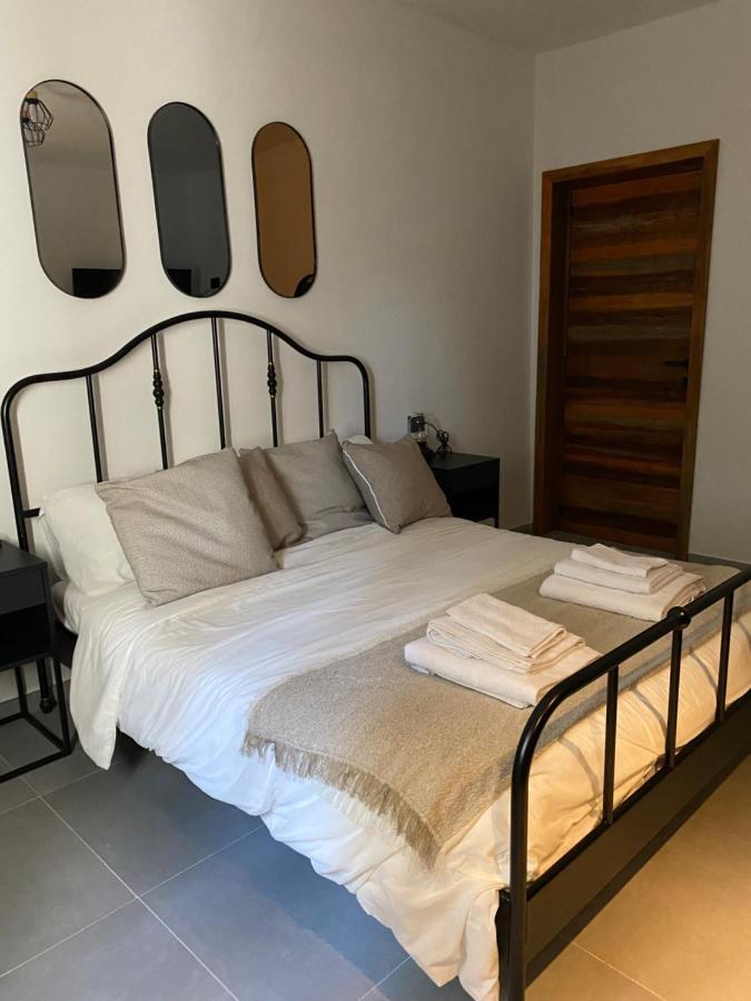 Sedini Il Vecchio Casale B&B المظهر الخارجي الصورة